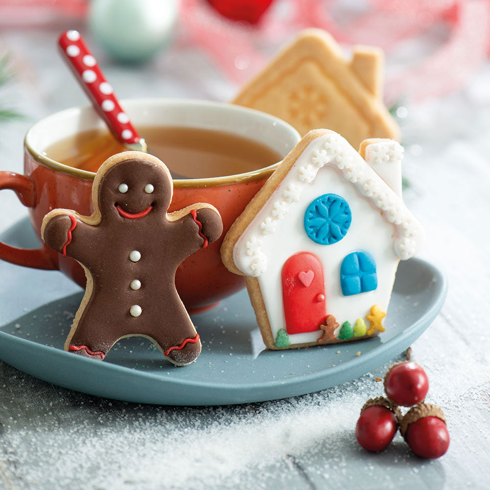decora gingerbread house and gingerbread man cookie cutter