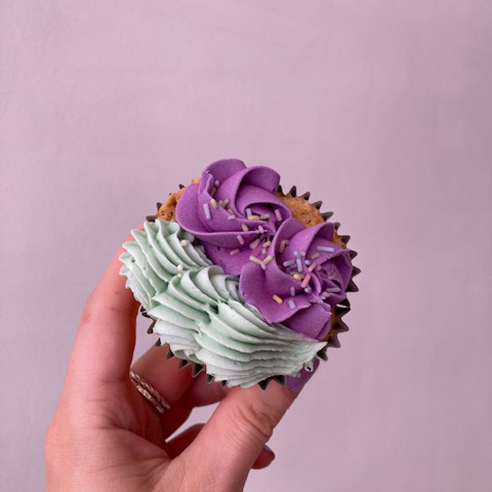 buttercream piping cupcake class