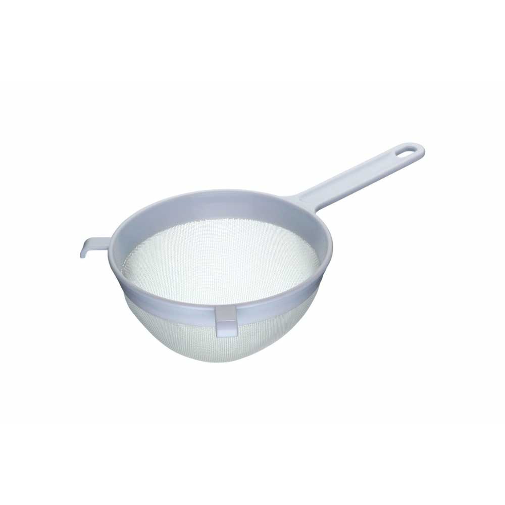 Plastic sieve 15cm
