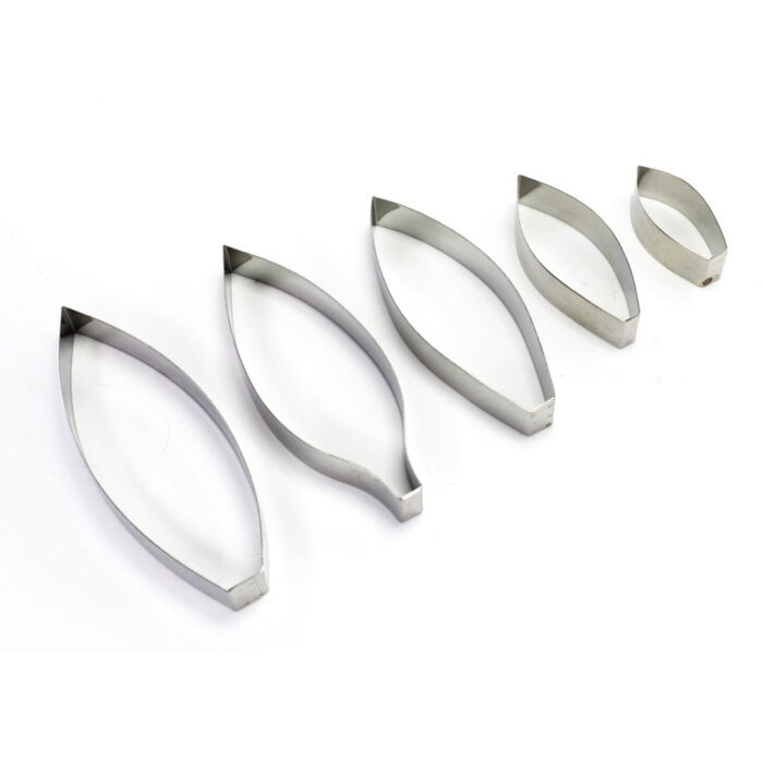 lily cutter set of 5 cutter from suzanne esper